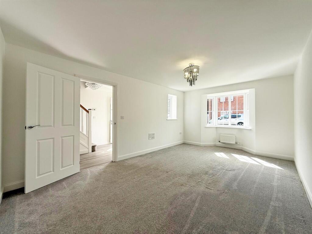 thumbnail_image1 (1).jpg