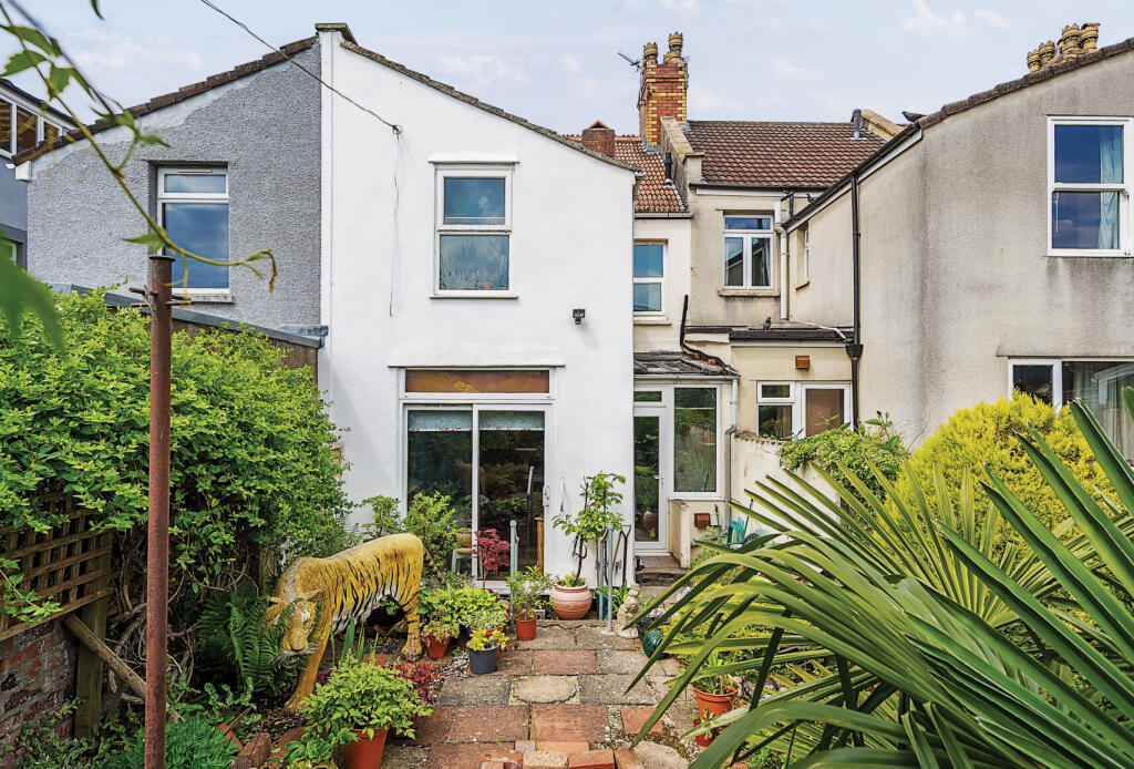 5-682343ed922be-1...