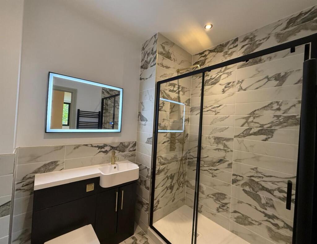 bathroom.jpeg