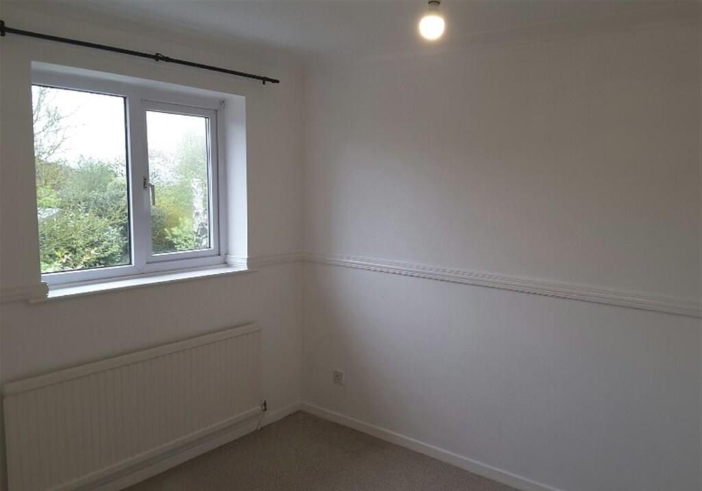 CF87F569-DB77-406...