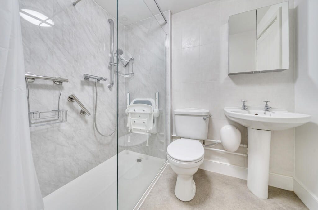 Jack &amp; Jill Shower R