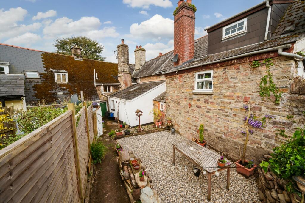 Bampton, Seddons