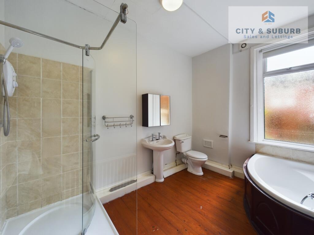 CAM01351G0-PR0095-STILL020