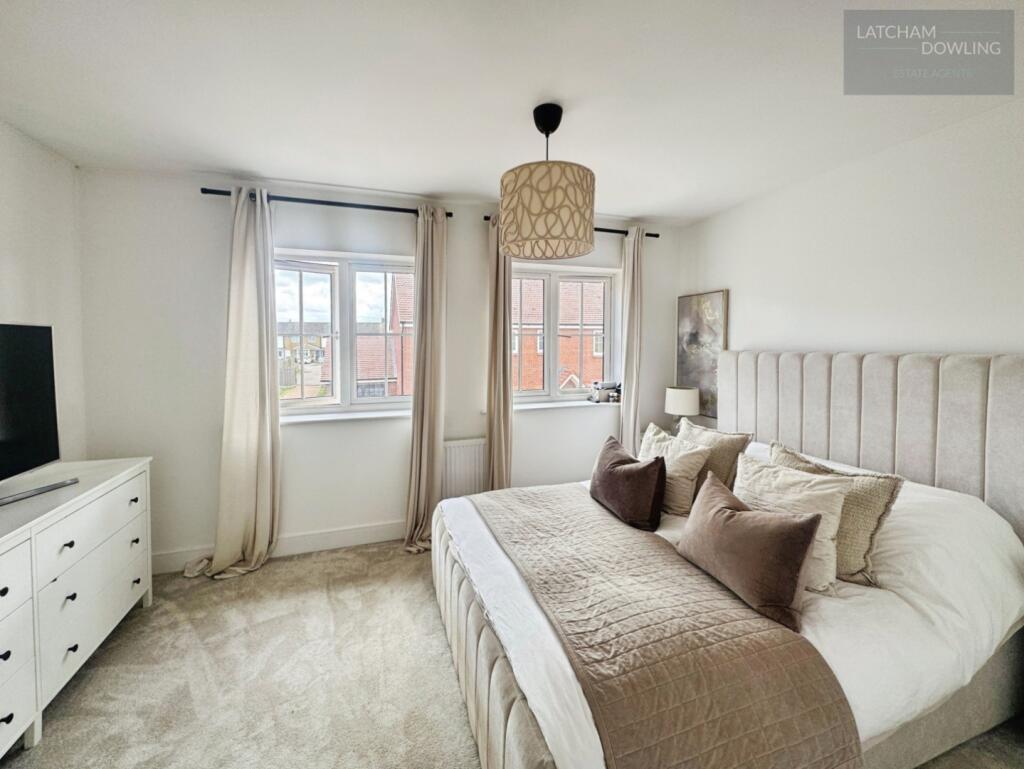 pbox-bedroom-331242.jpg