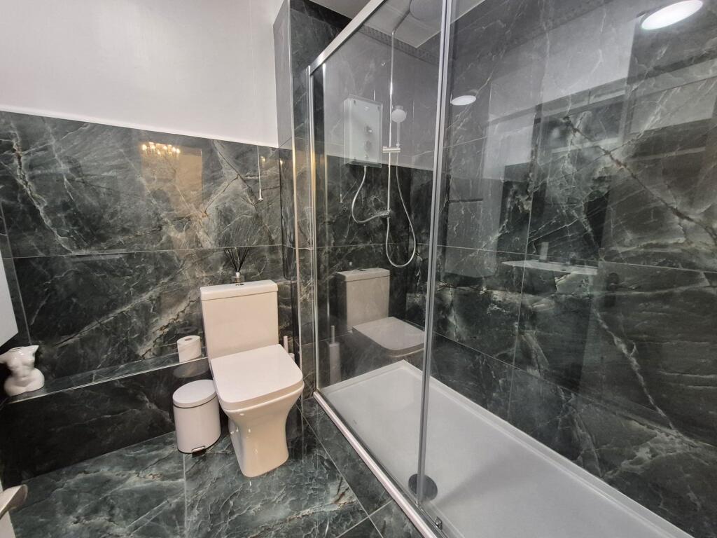 GetAttachmentThumbna