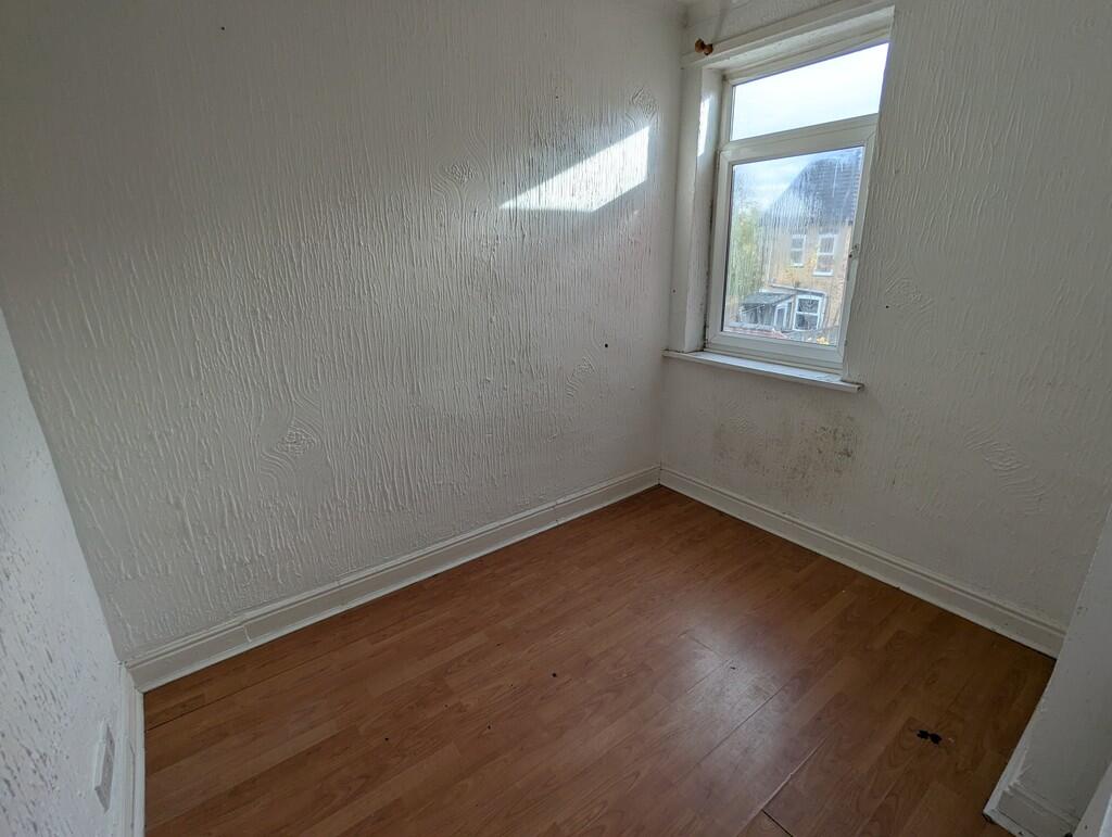 PXL_20251027_1255...