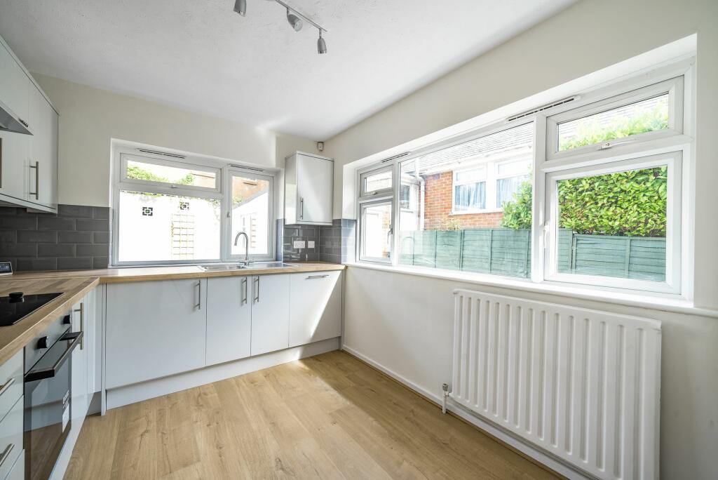 Kitchen / Breakfast Room