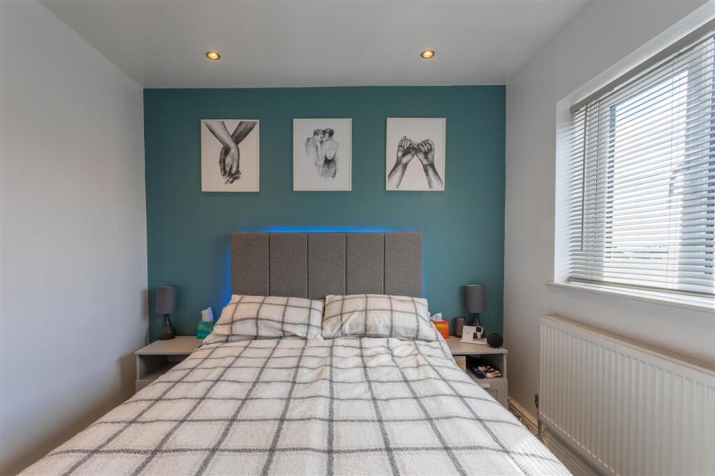 DWELEST - 16 Harrow Road, Swadlincote, DE11 0XD-00