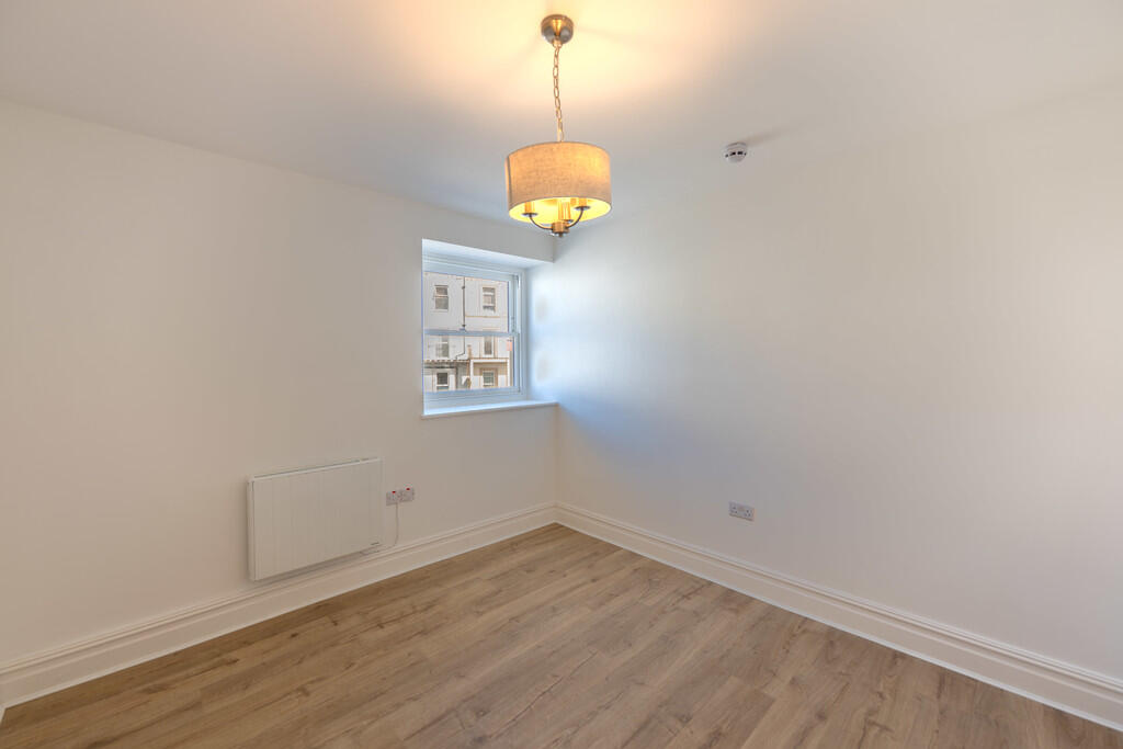 Flat 10 13-14-5