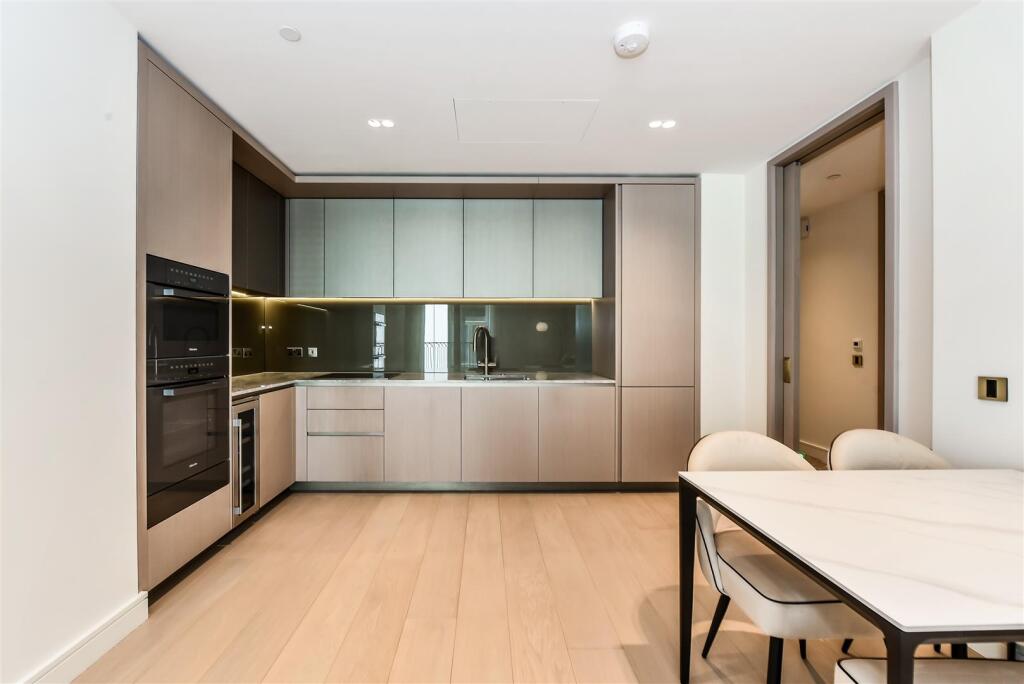 53 Holland Park Gate-16.jpg