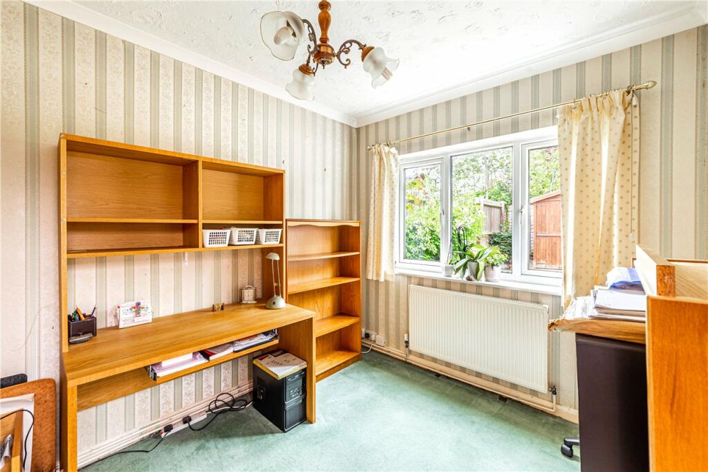 Bedroom/Study