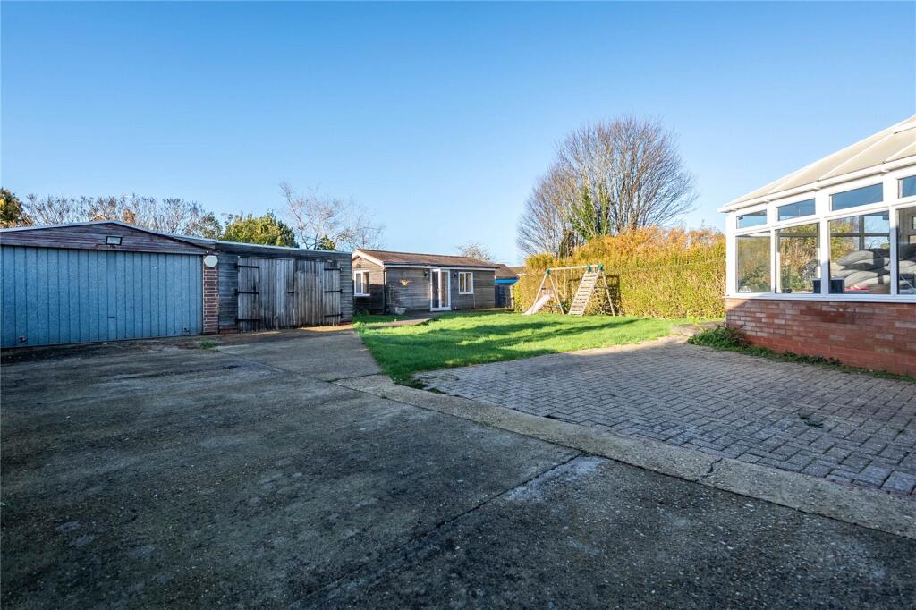 Garden &amp; Outbuilding