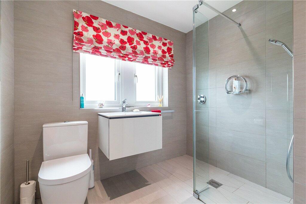 Luxury Shower Room
