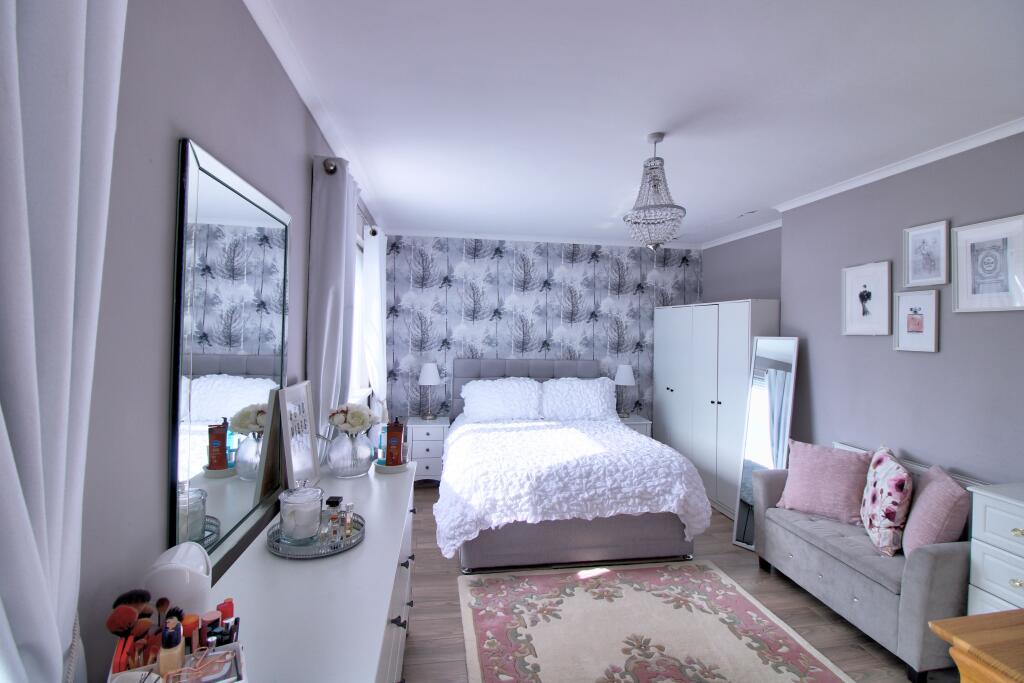 IMG_4281_2_3Interior4