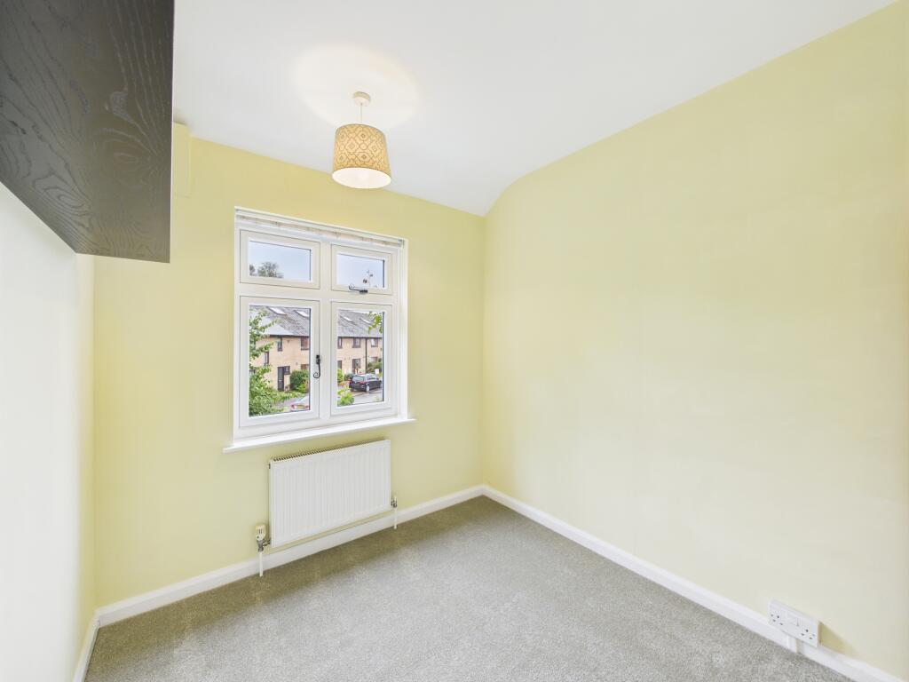 CAM02519G0-PR0317-STILL002