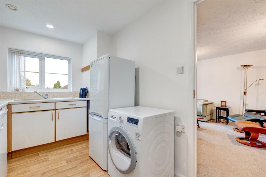 7 Kenilworth Drive, Ashby