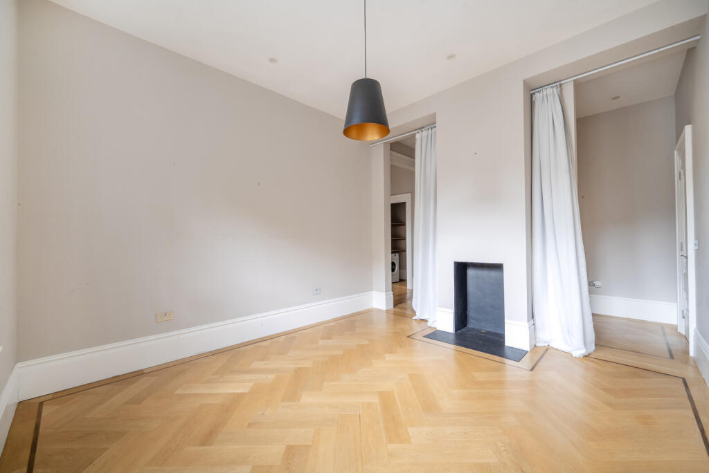 1370346-12-68f22e...