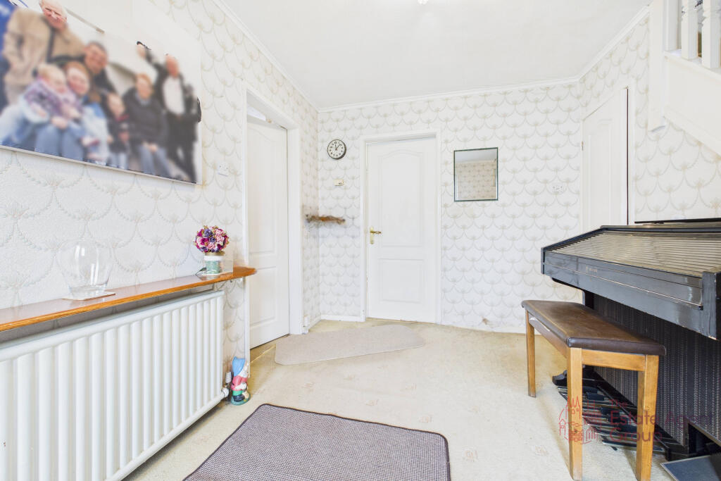 CAM02494G0-PR0064-STILL001