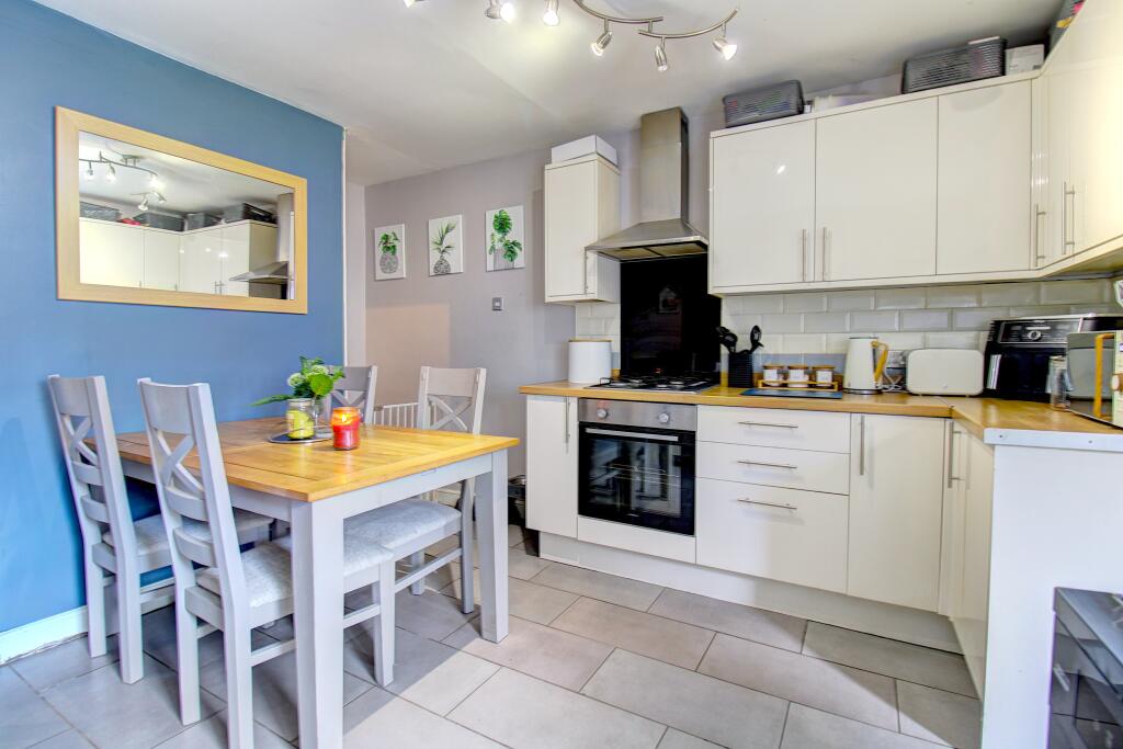 Kitchen (alt view 2)