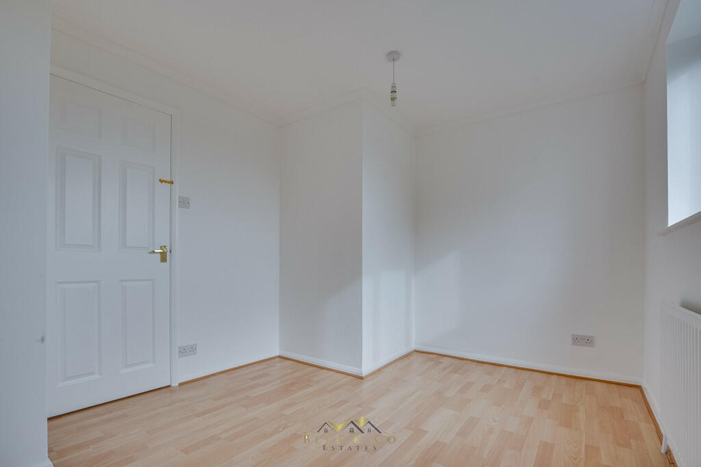 Bedroom 32