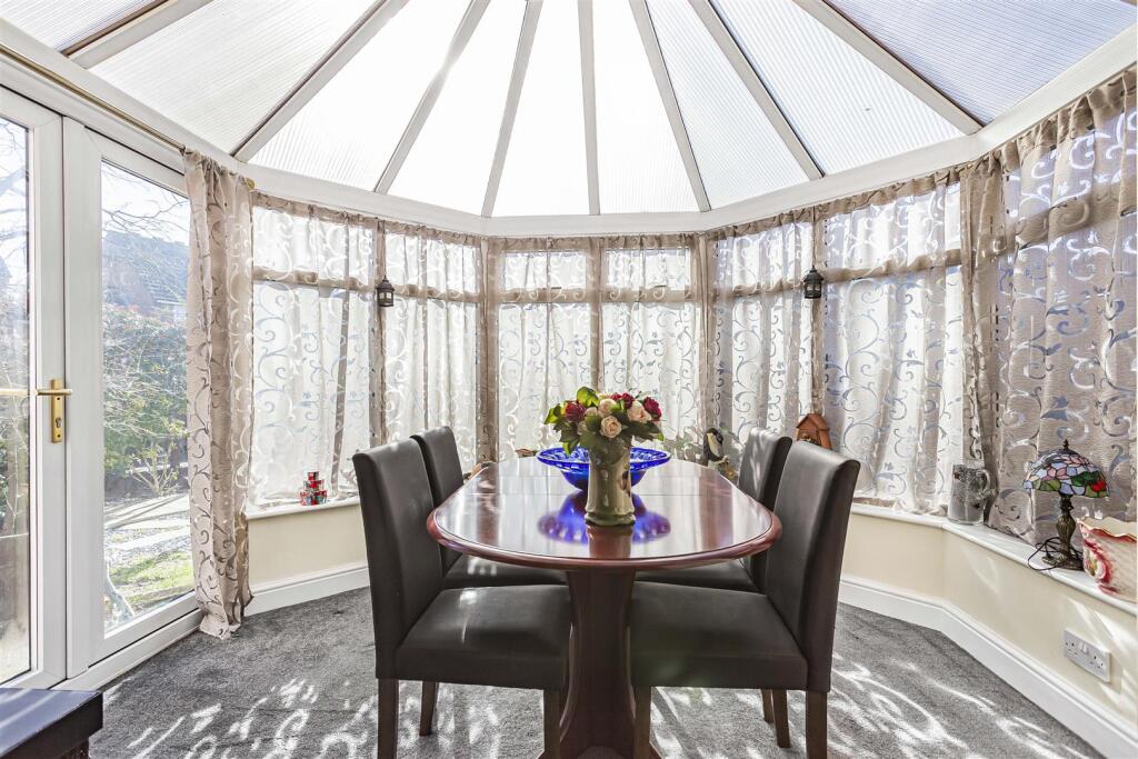 Wickets Conservatory.jpg