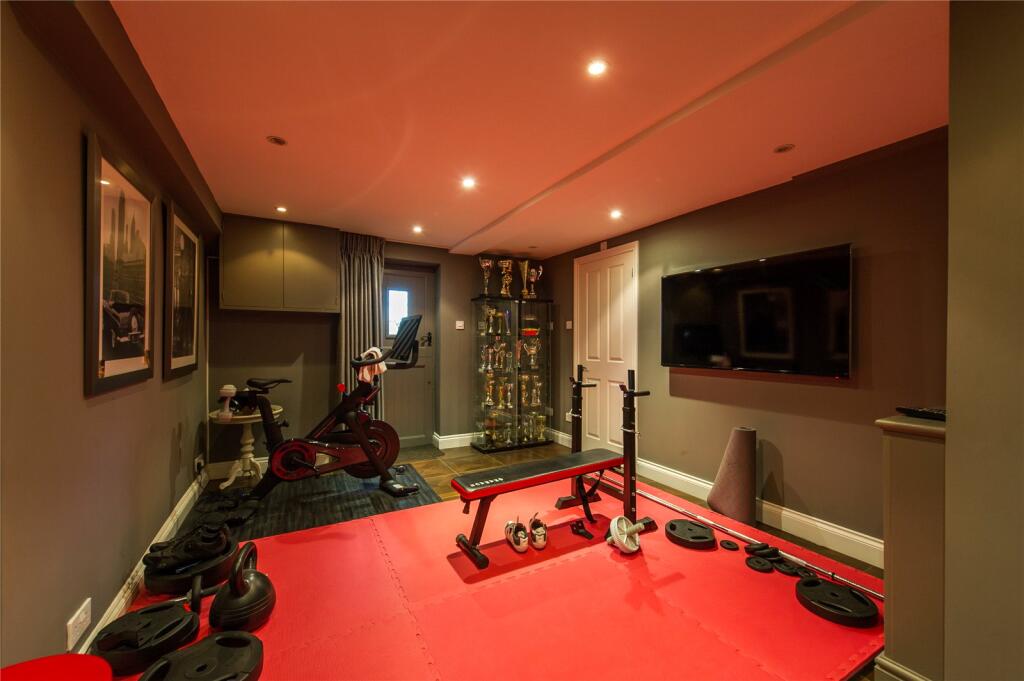 Gym/Bedroom