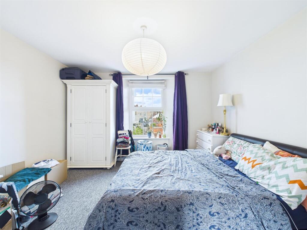 4 - Block of four flats.jpg