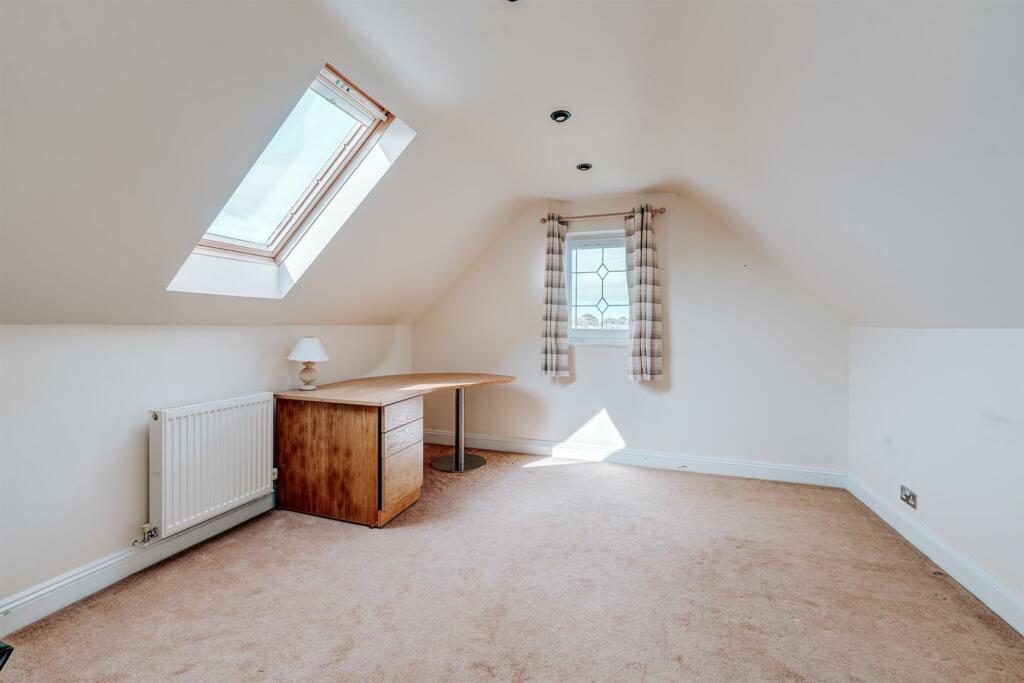 7 Bushby Avenue 2024 Final-36.jpg