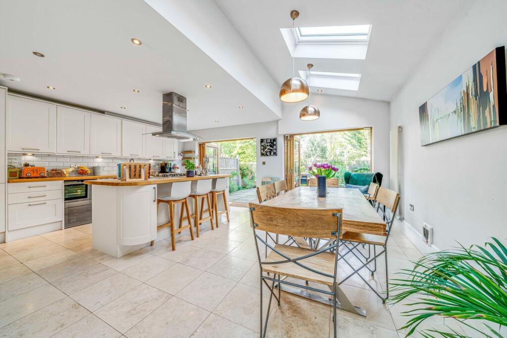 KFH-67_Hopton_Road-4