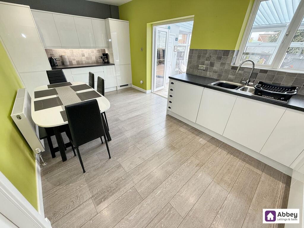 Kitchen / Diner