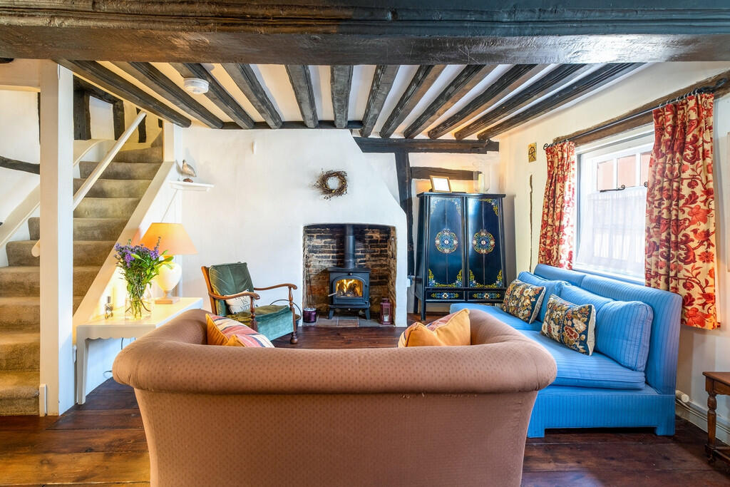 1440px-Neates Cot...