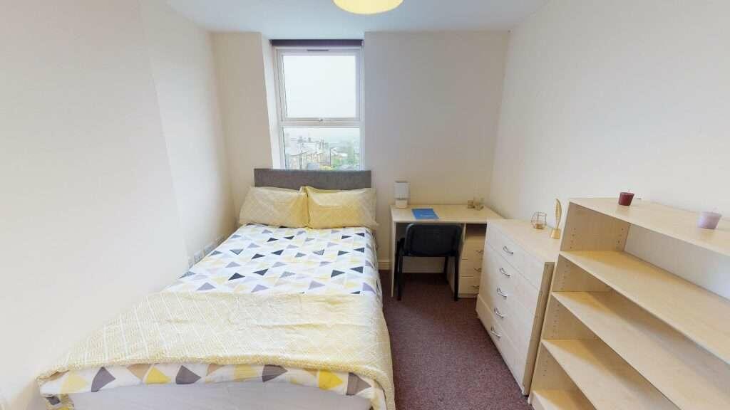 7_Hoole_Road