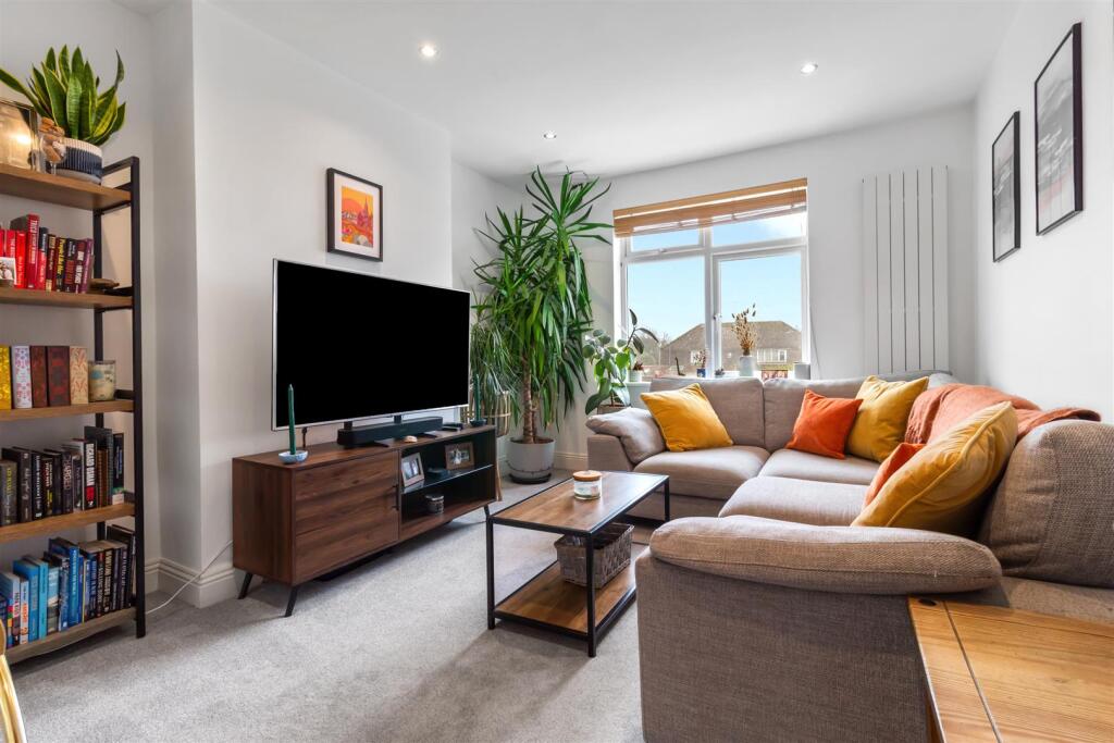 Rose Walk, 17-001.jpg