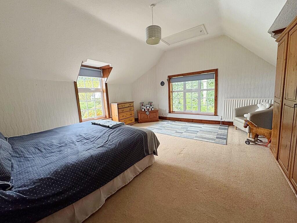 Double Bedroom Tw...