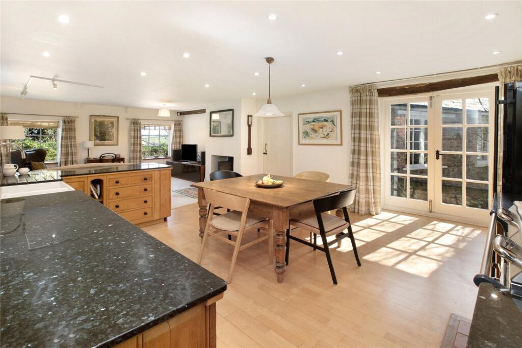 Kitchen/Living Room