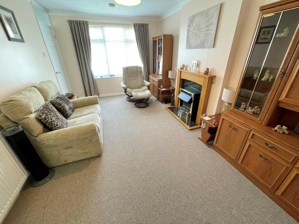 2 The Moorings Lo...