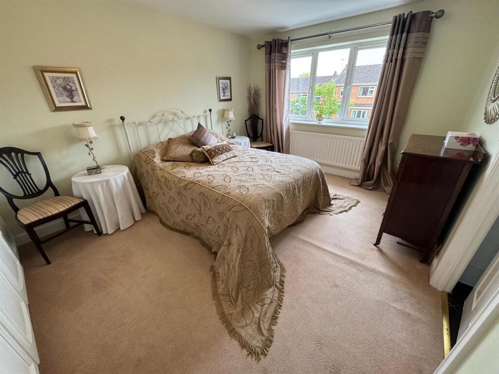 Principal Bedroom 1 (rear)