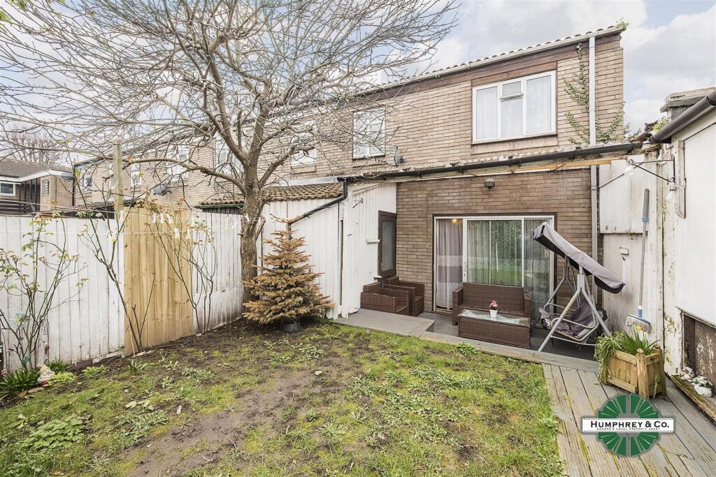 24   Manning Road -018.jpg