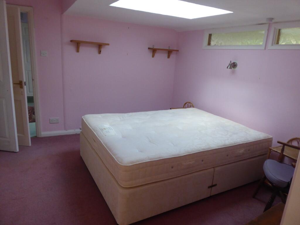 Sulhamstead Road, Burghfield, Reading