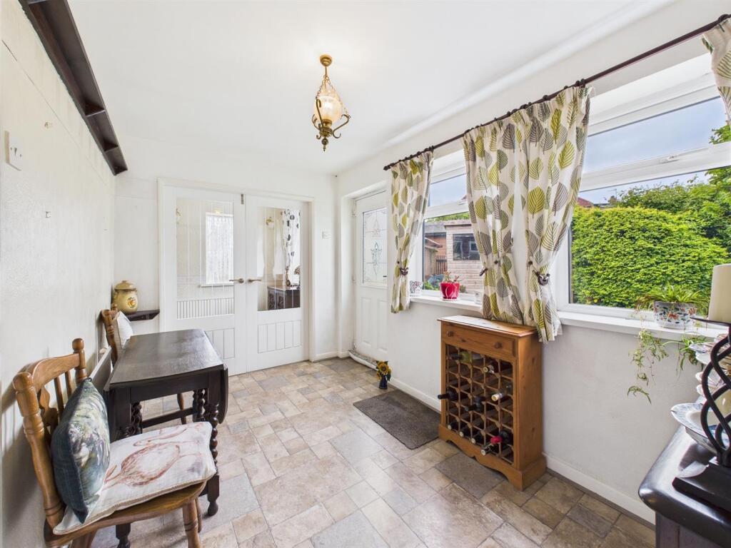 Sitting room: