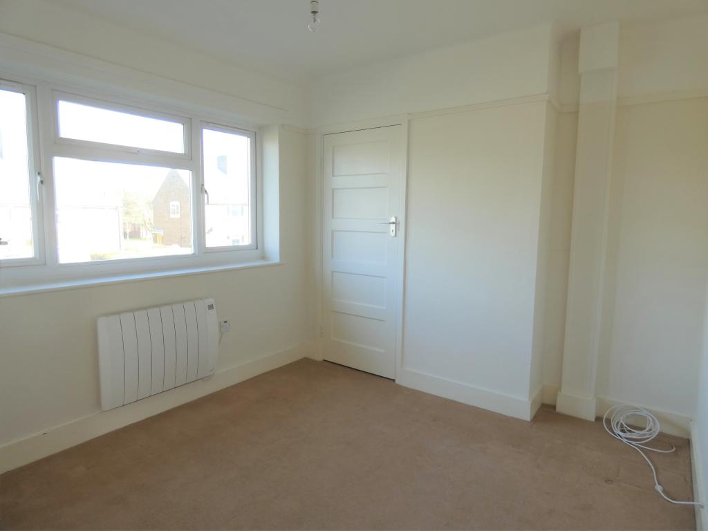 Pic 5 Bedroom Two.JPG