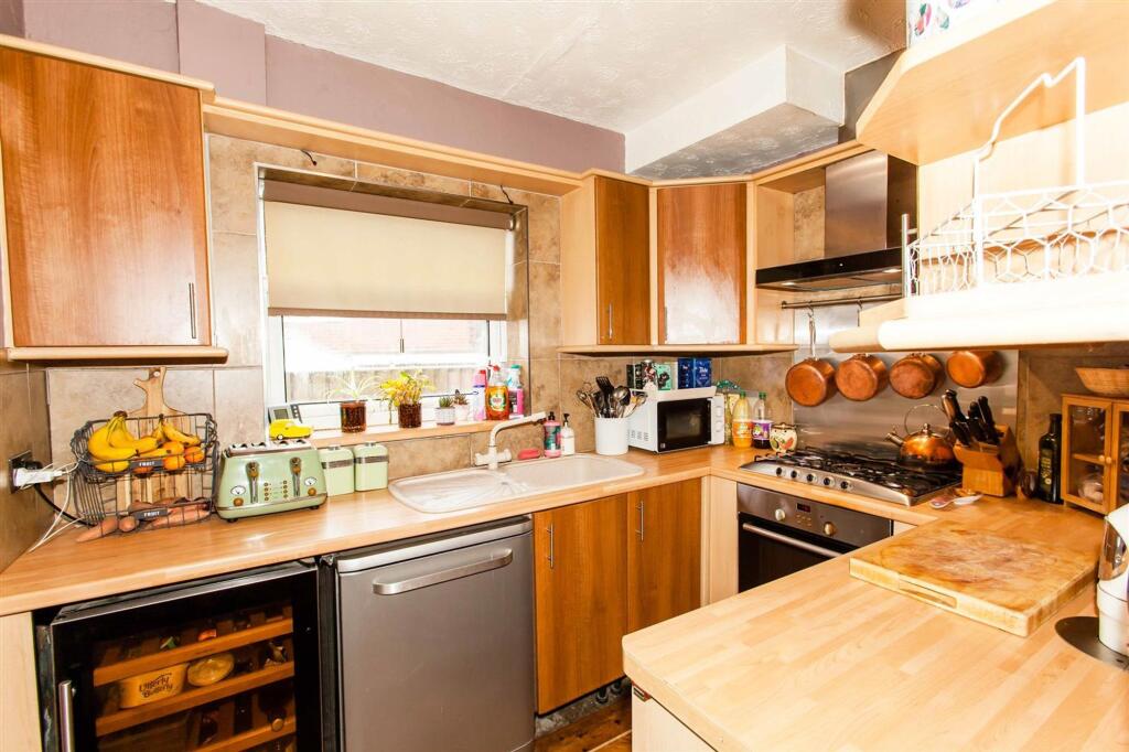 2 Houfton Road (23).jpg