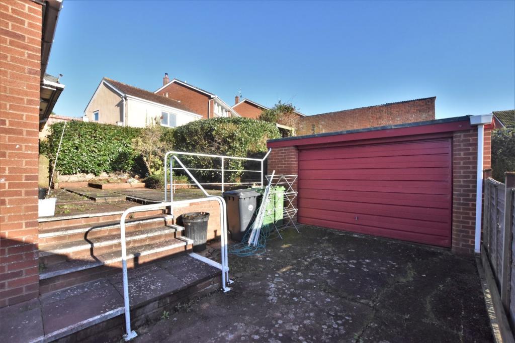 Garage/Rear Garden