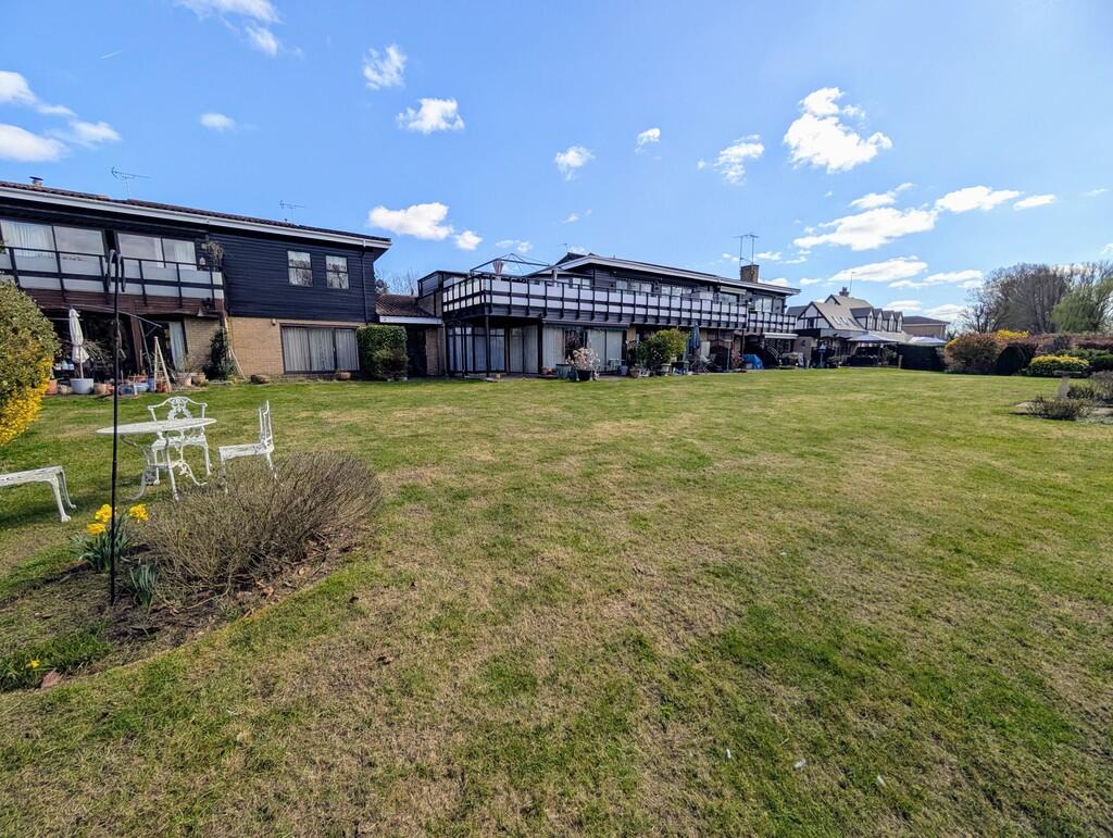 PXL_20250326_1149...