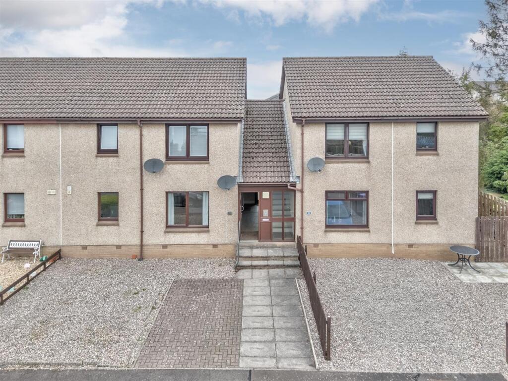 39 Service Road Forfar-10.JPG