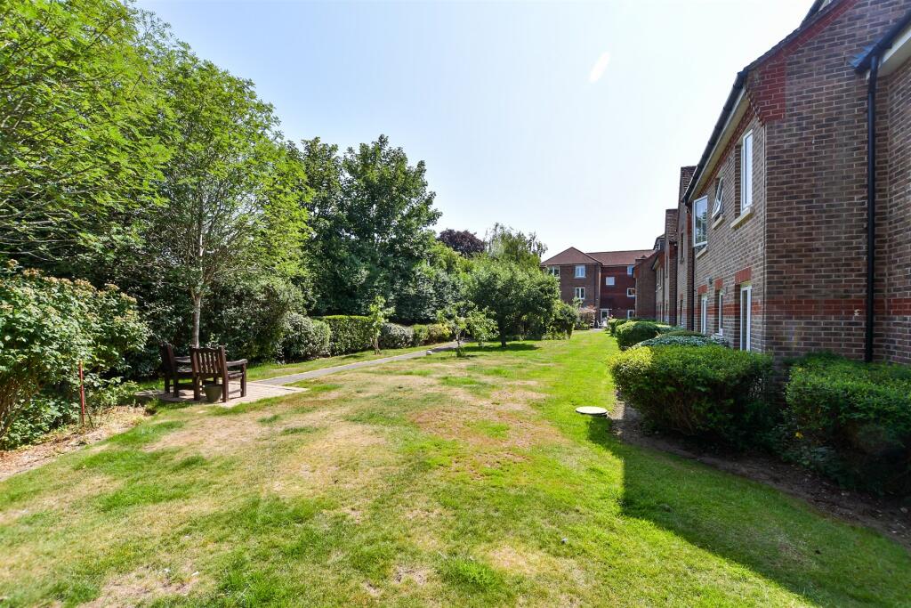 External Lifestyle Photograph