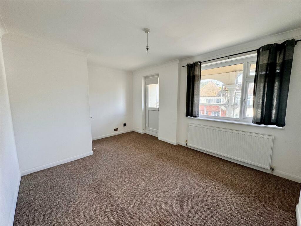 Bedroom.jpg