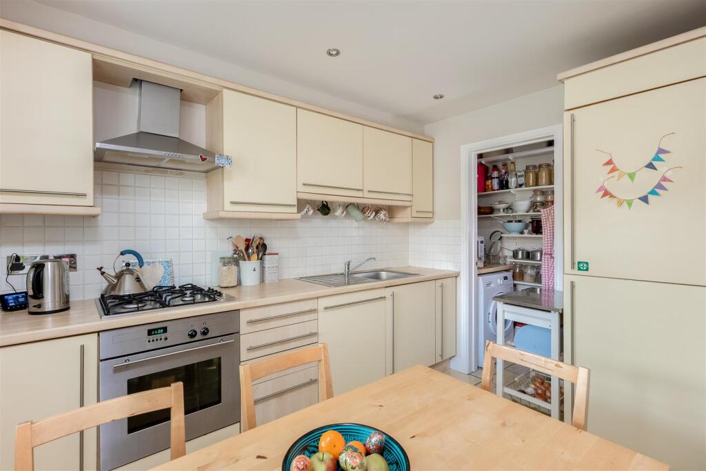 16b London Road-1614-4.jpg