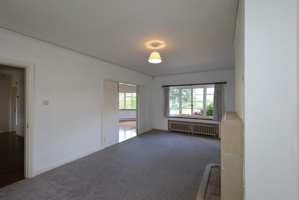 RECEPTION ROOM 1