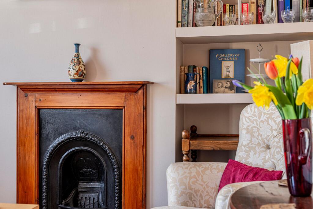 Living Room (3)